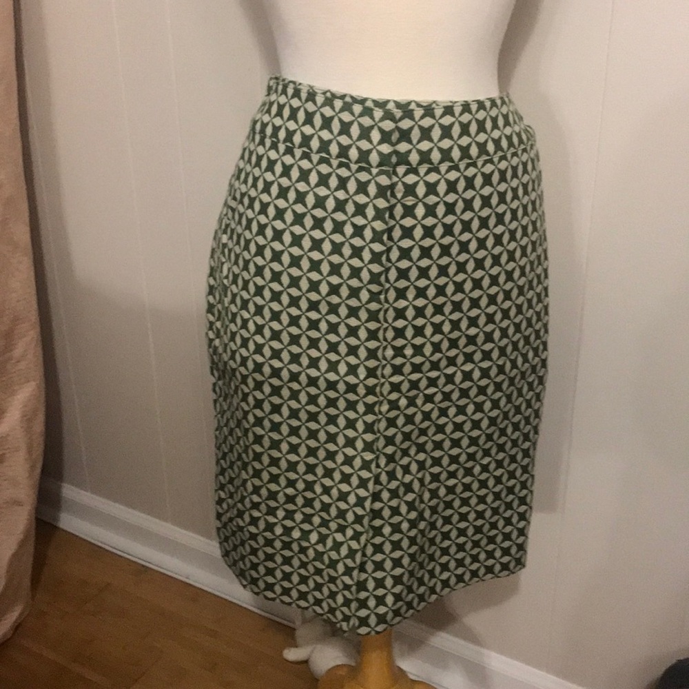 Pencil skirt